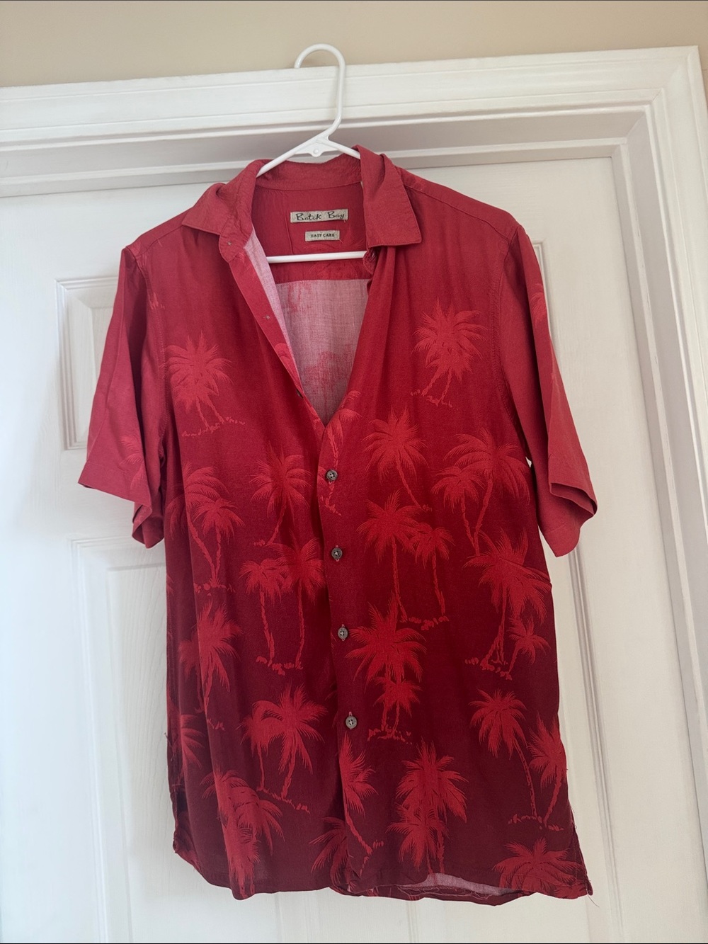 Men’s Red Hawaiian Button-Up Shirt